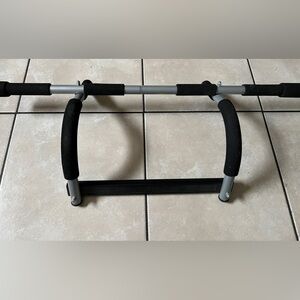 Iron Gym Pull-Up Bar